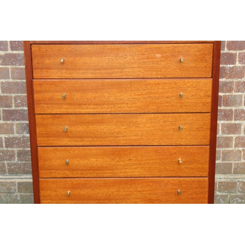 18 - VINTAGE LOUGHBOROUGH FOR HEALS CHEST OF 6 DRAWERS WITH ORIGINAL BRASS HANDLES
85 x 46 X 116CM