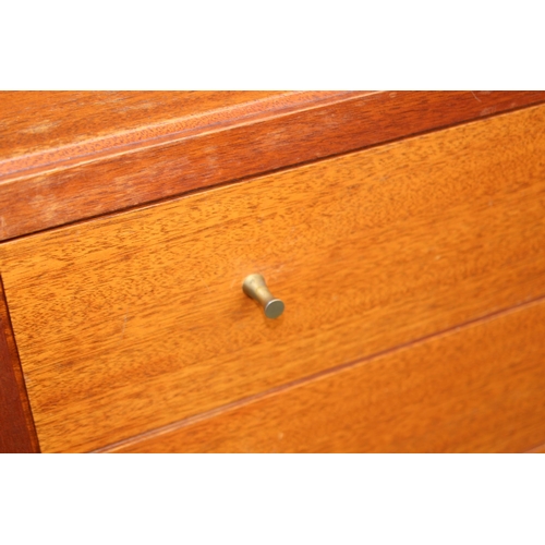 18 - VINTAGE LOUGHBOROUGH FOR HEALS CHEST OF 6 DRAWERS WITH ORIGINAL BRASS HANDLES
85 x 46 X 116CM