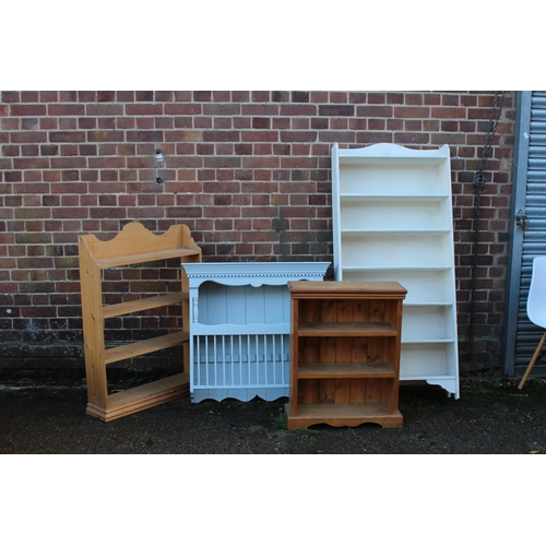 29 - 4 X PINE BOOKSHELVES 
70 X 20 X 153CM