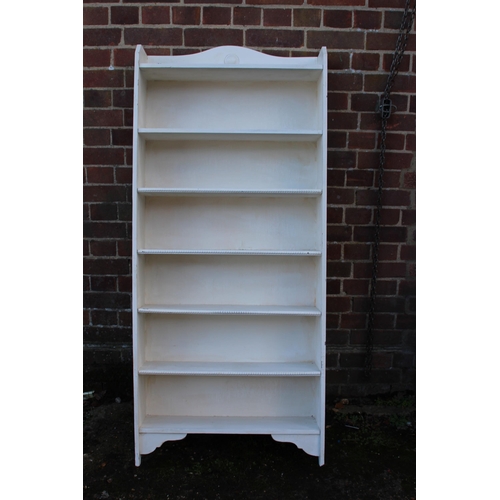 29 - 4 X PINE BOOKSHELVES 
70 X 20 X 153CM