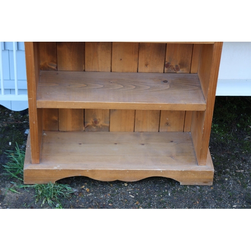 29 - 4 X PINE BOOKSHELVES 
70 X 20 X 153CM