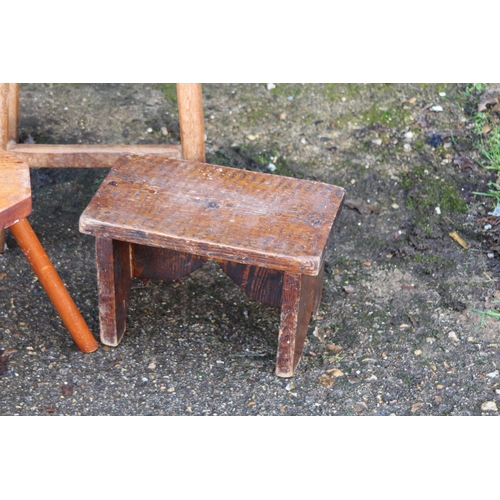 33 - 3 X PINE STOOLS AND CUPBOARD 
48 X 34 X 20CM