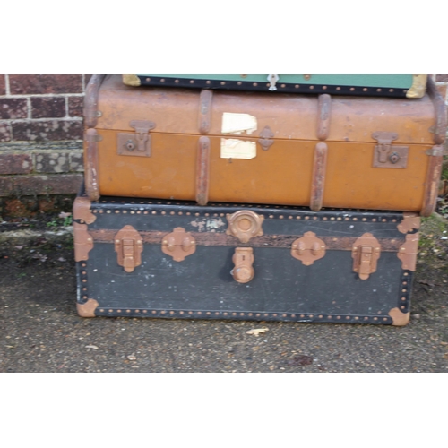 37 - 3 X VINTAGE LUGGAGE TRUNKS 
90 X 50 X 34CM