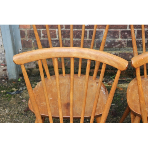 82 - 4 X ERCOL WINDSOR DINING CHAIRS
79 X 40CM