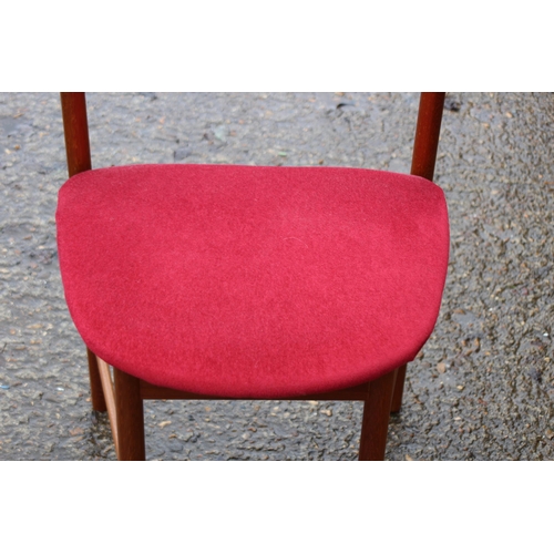 86 - SET OF 6 RETRO MCINTOSH CHAIRS
47 X 41 X 73CM