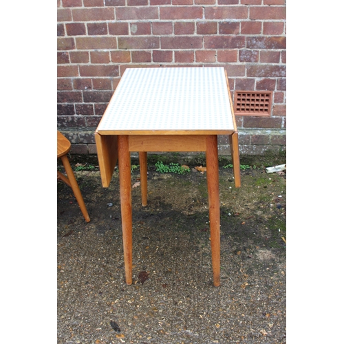 91 - RETRO KITCHEN TABLE AND 2 CHAIRS 
90 X 69 X 73CM