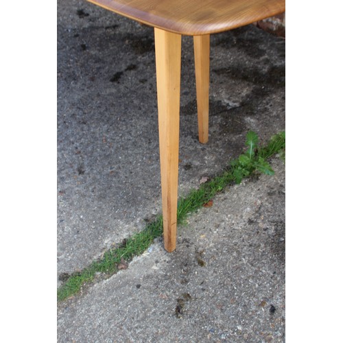 77 - BLONDE ERCOL GRAND PLANK EXTENDING TABLE
224 X 90 X 71.5CM EXTENDED 154CM NOT