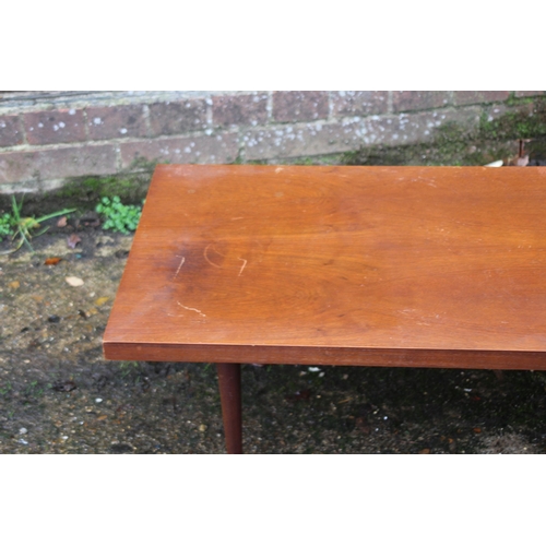 110 - RETRO MEREDEW COFFEE TABLE
118 X 46 X 37CM