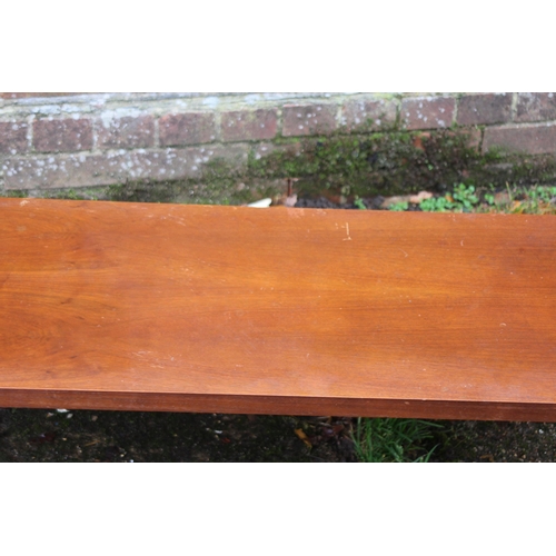 110 - RETRO MEREDEW COFFEE TABLE
118 X 46 X 37CM