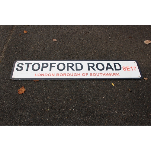 897 - VINTAGE SE17 ROAD SIGN
120 X 26CM