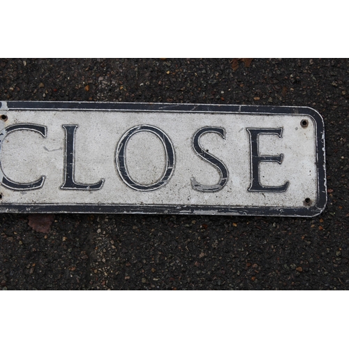 898 - VINTAGE PIKE CLOSE ROAD SIGN 
85 X 15CM