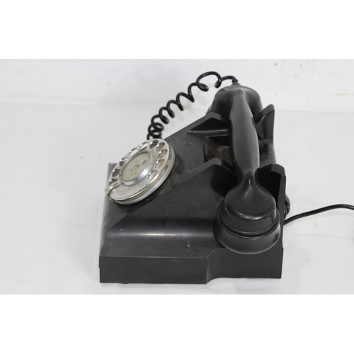 505 - VINTAGE BLACK BAKELITE TELEPHONE