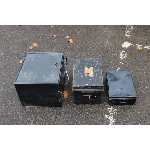 508 - 3 X VINTAGE STRONG BOXES - 1 WITH KEY
40 X 37 X 30CM