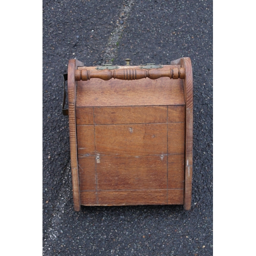 514 - VINTAGE COAL SCUTTLE
56 X 35CM