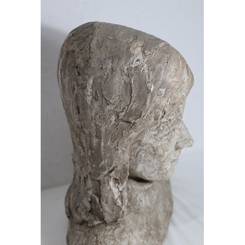 517 - HANDMADE BUST OF WOMEN
45 X 40CM