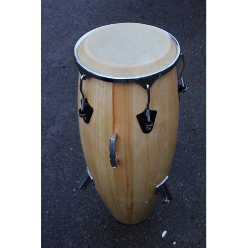 646 - SINGLE BONGO DRUM WITH BAG 
77X 36CM