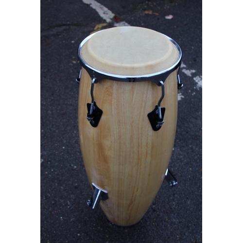 646 - SINGLE BONGO DRUM WITH BAG 
77X 36CM