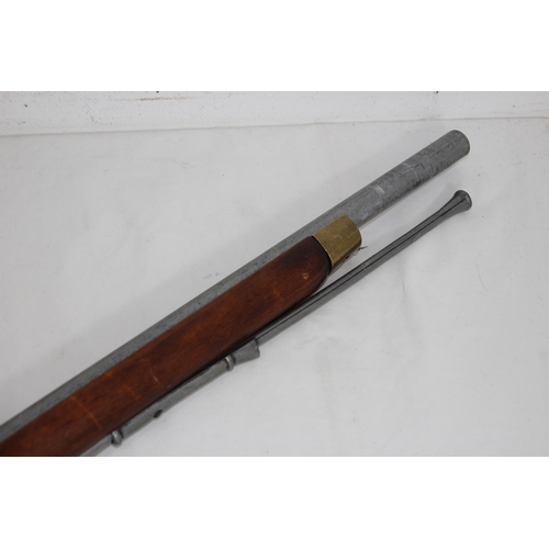 695 - REPLICA FULL SIZE FLINT LOCK RIFLE