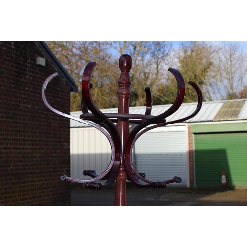 104 - VINTAGE HAT STAND
185 X 38CM