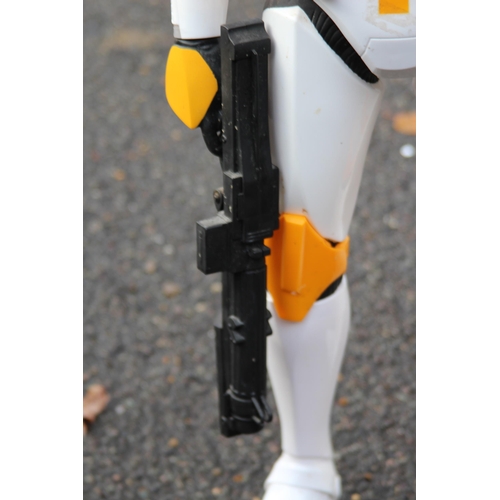 601 - LARGE STAR WARS CLONE TROOPER 
80CM