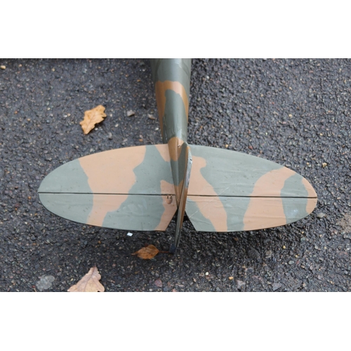 602 - LARGE SPITFIRE PLANE MODEL
130 x 130cm