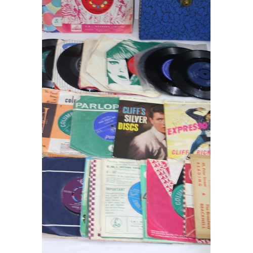 525 - 2 X BOXES OF 7INCH SINGLES