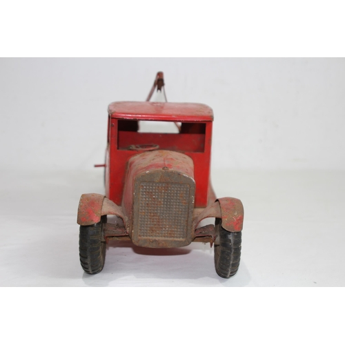 603 - VINTAGE TRI-ANG TRUCK
44 x 20cm