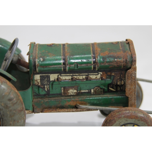 604 - VINTAGE TIN TRACTOR
20 X 12CM