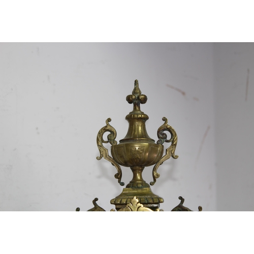 795 - ANTIQUE FRENCH BRASS MANTLE CLOCK
48 X 26 X 12CM