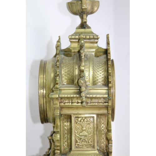 795 - ANTIQUE FRENCH BRASS MANTLE CLOCK
48 X 26 X 12CM