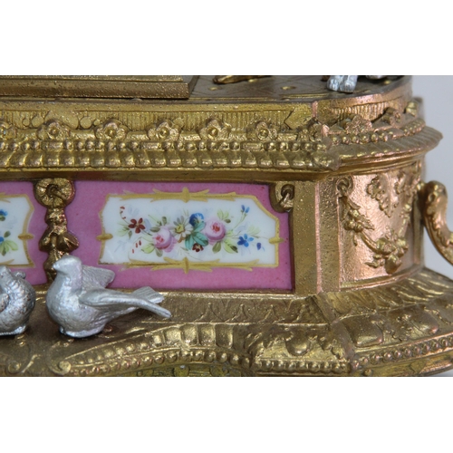 798 - ANTIQUE BRUNFAUT FRENCH MANTLE CLOCK
35 X 29CM