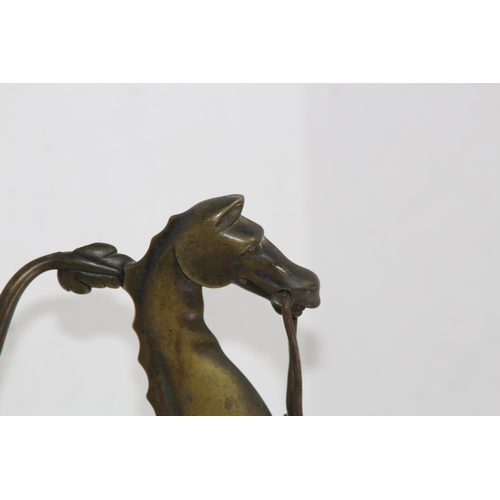 866 - VINTAGE HORSE DOORSTOP
28 X 8 X 31CM