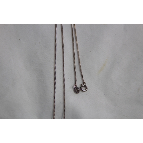 927 - LARGE SMOKEY CUT QUALTZ SILVER PENDANT NECKLACE