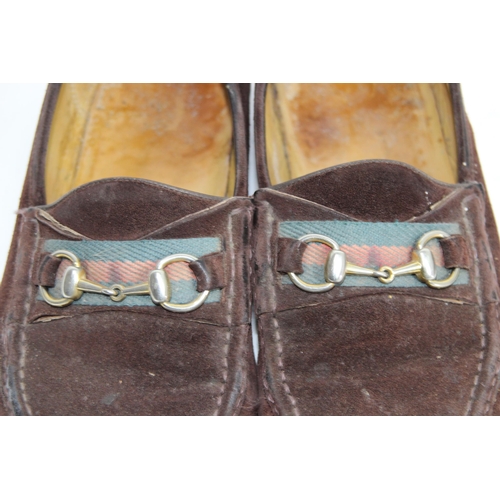 509 - FOUR PAIRS OF MEN'S GUCCI STYLE LOAFERS