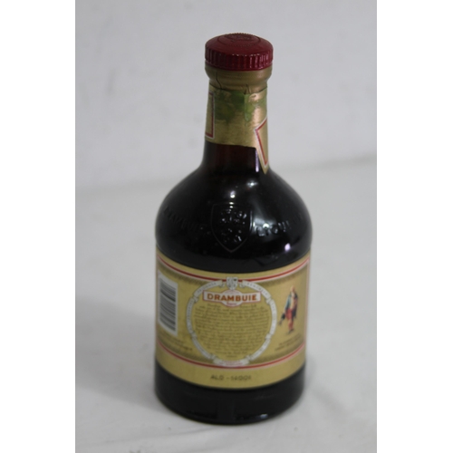 659 - BOTTLE OF DAMBUIE LIQUEUR