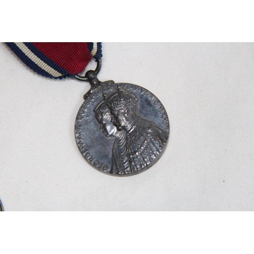 767 - PAIR OF MET POLICE MEDALS - PC E SMITH