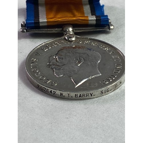 704 - WWI SILVER B.W.M TO 207642 W.T BARRY SIG R.N - ROYAL NAVY