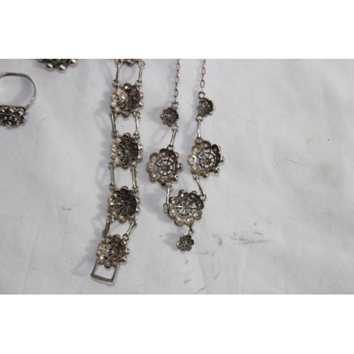 933 - SILVER JEWELLERY SUITE INCLUDING NECKLACE, BRACELET, RING AND EARRINGS - 50G