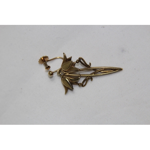 1144 - PAIR OF 9ct GOLD EARRINGS - 7.75G