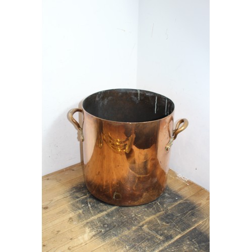 490A - LARGE VINTAGE BRASS BUCKET AND FIRESIDE TOOLS 
32 X 31CM