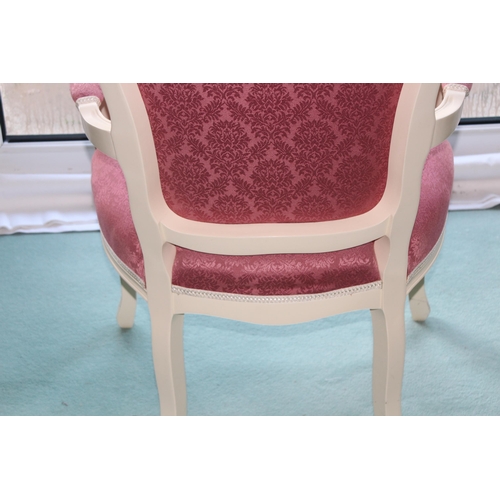 20 - VINTAGE BEDROOM CHAIR
62 X 50 X 90CM