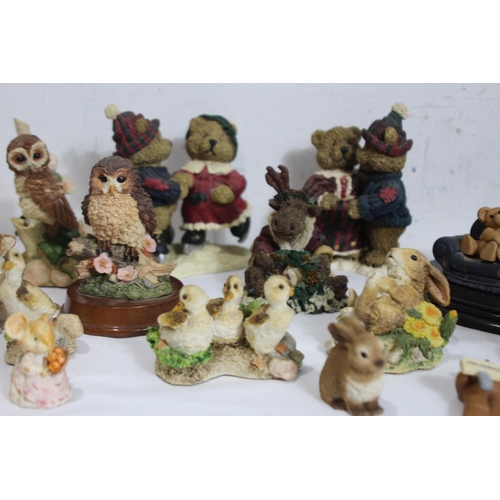 206 - QUANTITY OF ANIMAL FIGURES INCLUDING BOXED BEARS ETC