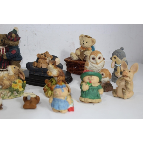 206 - QUANTITY OF ANIMAL FIGURES INCLUDING BOXED BEARS ETC