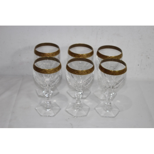 214 - LARGE QUANTITY OF VINTAGE GILT AND CUT GLASS DRINKING GLASSES