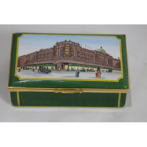 306 - BOXED HARRODS LIDDED BOX
12 X 7.5 X 4CM