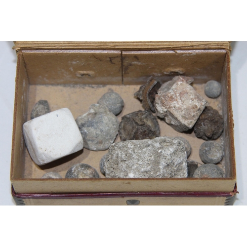 320 - BOX OF METAL DETECTOR FINDS ETC