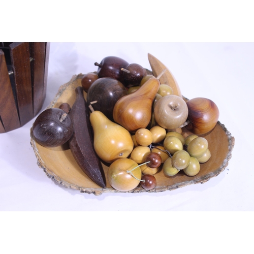 321 - TREEN FRUIT, BOWL AND RETRO BIN