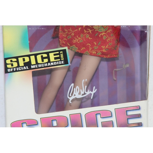 589 - 5 X BOXED SPICE ON TOUR SPICE GIRLS DOLLS