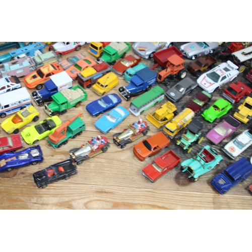 610 - QUANTITY OF CARS INCLUDING DIE CAST