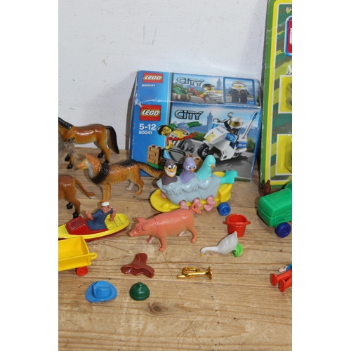 611 - QUANTITY OF VINTAGE TOYS INCLUDING PLAYMOBIL